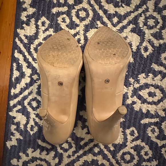3/$25 Chinese Laundry Nude Patent Pointed Toe Heels Sz 10M Classic Pump - Picture 11 of 11